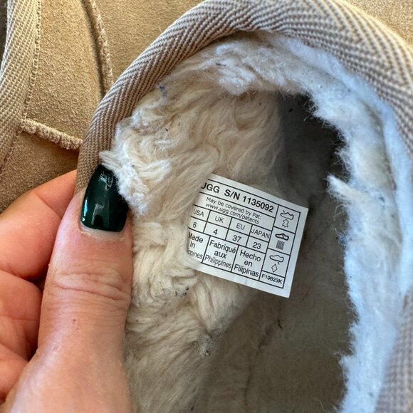 UGG CLASSIC ULTRA MINI PLATFORM | Women Size US6 - Picture 4 of 6